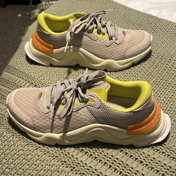 Worn Once Sorel Kinetic RNEGD Sneakers - Picture 9 of 11